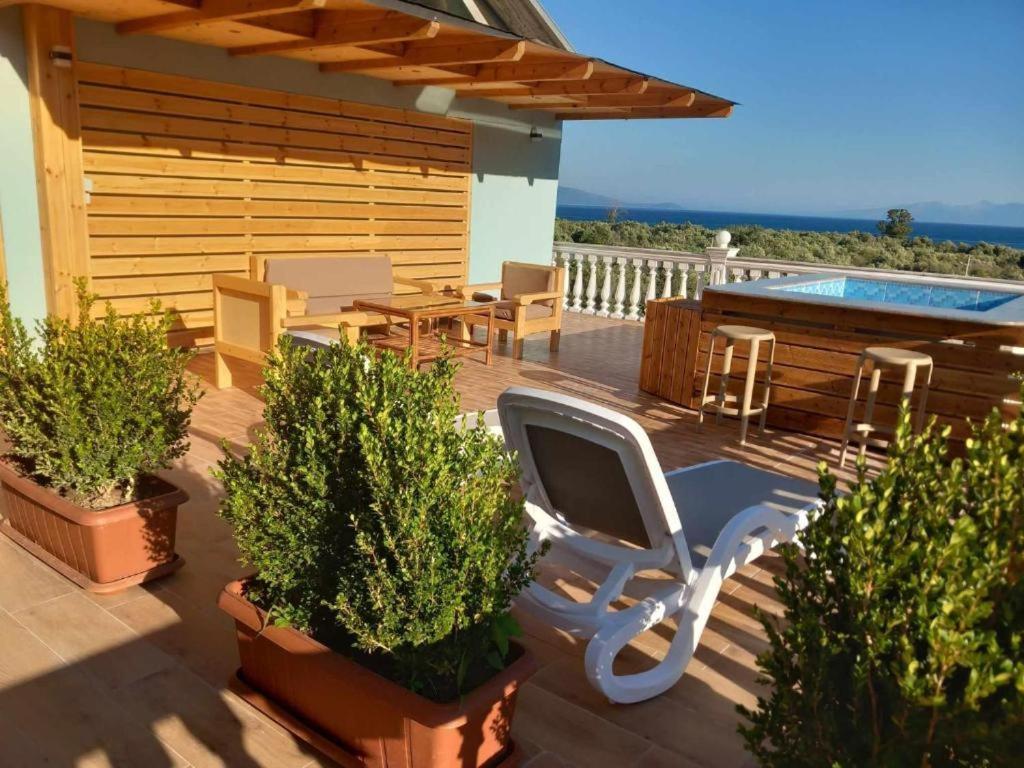 Irini'S Guesthouse Qeparo Eksteriør billede